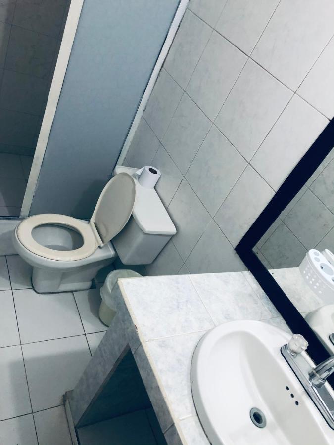 Tita'S Airport Hotel Cartagena Εξωτερικό φωτογραφία